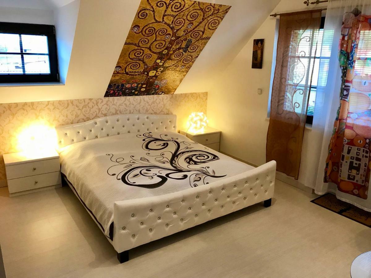 U Svateho Urbana Hotel Mikulov Luaran gambar