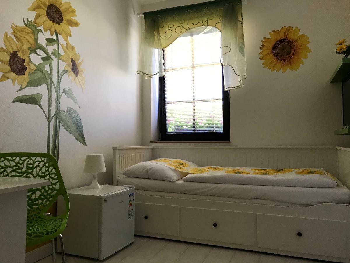 U Svateho Urbana Hotel Mikulov Luaran gambar