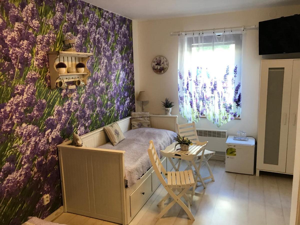 U Svateho Urbana Hotel Mikulov Luaran gambar